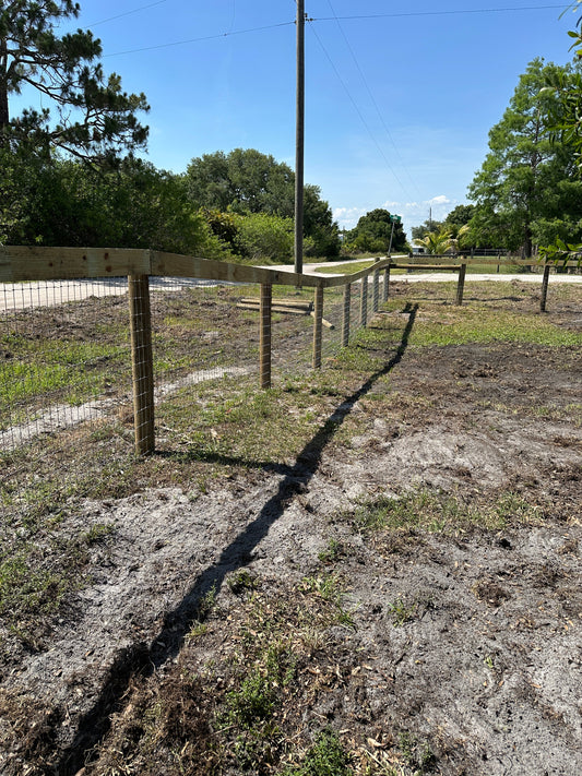 Crafting Quality: Field Fence Work in South Florida
